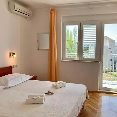 In With Sea View, Balcony, Air Conditioning, Wifi 4174-10 Duce