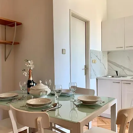 In With Sea View, Balcony, Air Conditioning, Wifi 4174-10