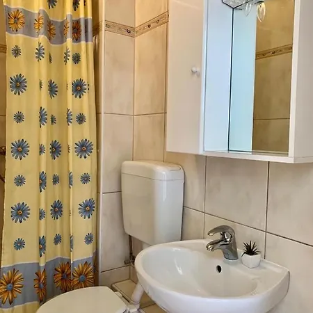 Apartment In With Sea View, Balcony, Air Conditioning, Wifi 4174-10 Duce