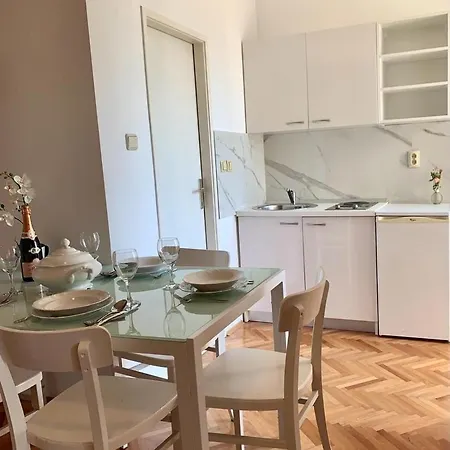 In With Sea View, Balcony, Air Conditioning, Wifi 4174-10 Duće